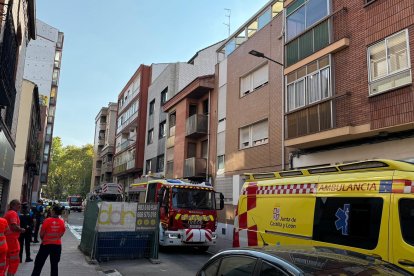 Incendio en la calle Veinte metros