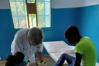 Óscar Martín, médico y voluntario en Gambia