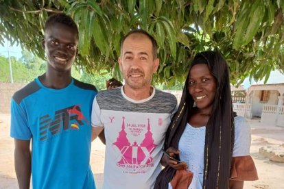 Óscar Martín, médico y voluntario en Gambia