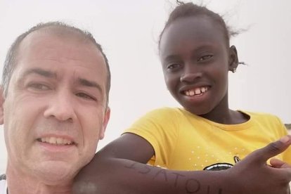 Óscar Martín, médico y voluntario en Gambia