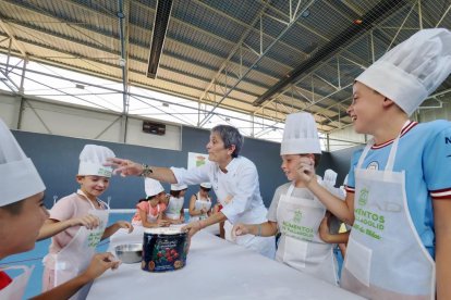 Taller de pan en la Semana Cultural de Renedo de Esgueva.