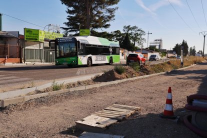 Obras paralizadas para la construcción del carril bici que unirá Valladolid y Simancas en la actualidad.