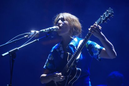 Anni B. Sweet, en un momento de su actuación en la plaza Mayor de Valladolid