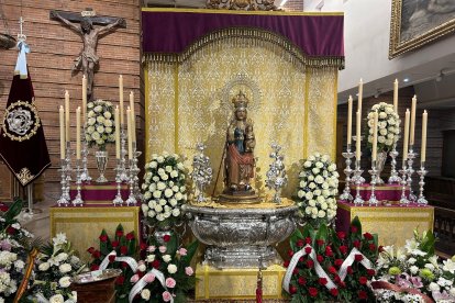 Ofrenda Floral a la Virgen de San Lorenzo