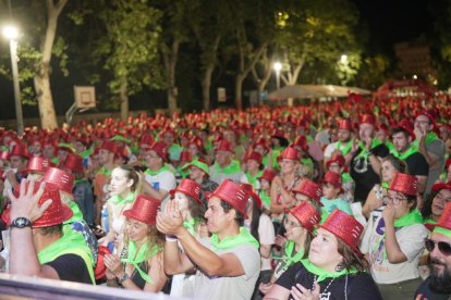 Récord Guinness del mayor número de personas poniéndose una chistera