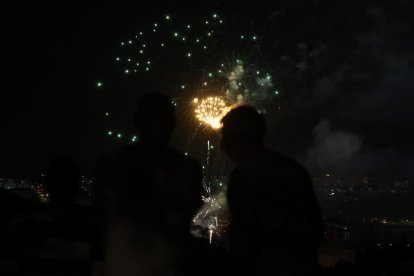 Primer día de fuegos artificiales de las Fiestas de la Virgen de San Lorenzo