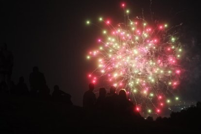 Segunda noche de fuegos en las Fiestas de Valladolid: la mecha sigue prendida