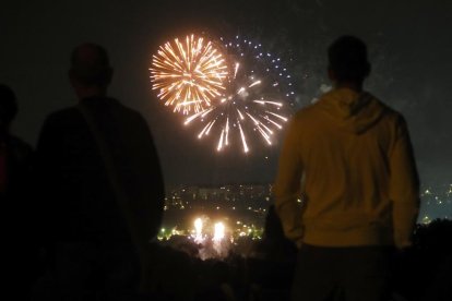 Segunda noche de fuegos en las Fiestas de Valladolid: la mecha sigue prendida