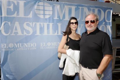 Caseta de feria El Mundo en el barco 'La Leyenda del Pisuerga'