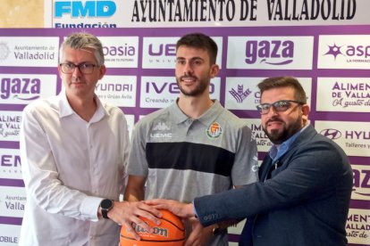 Dani Manchón, en su presentación con el UEMC Real Valladolid Baloncesto