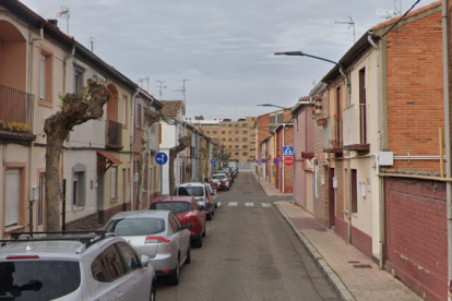 La calle Castilla del barrio de San Pedro Regalado, donde se halló al hombre