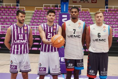 Presentación de las nuevas equipaciones del Real Valladolid Baloncesto