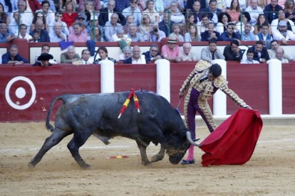 Encerrona de Emilio de Justo con seis toros de Victorino Martín.