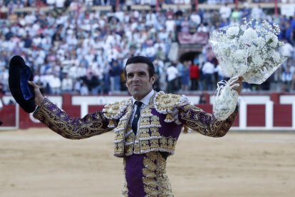 Encerrona de Emilio de Justo con seis toros de Victorino Martín.