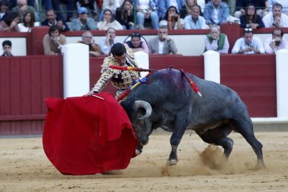 Encerrona de Emilio de Justo con seis toros de Victorino Martín.