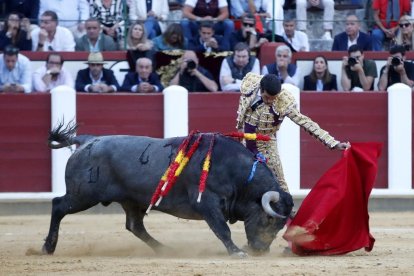 Encerrona de Emilio de Justo con seis toros de Victorino Martín.