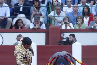 Encerrona de Emilio de Justo con seis toros de Victorino Martín.