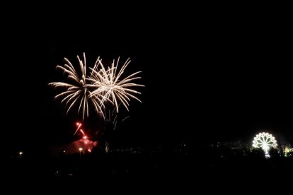 Fuegos artificiales en el paraje del Caño Hondo.