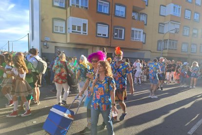 Desfile de peñas de Laguna de Duero.