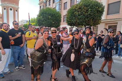 Desfile de peñas de Laguna de Duero.