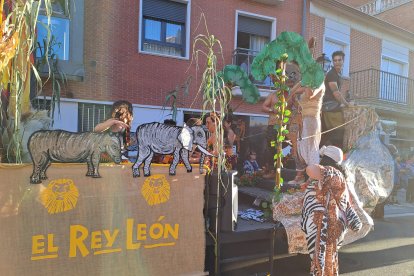 Desfile de peñas de Laguna de Duero.