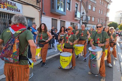 Desfile de peñas de Laguna de Duero.