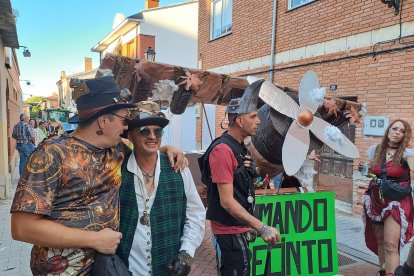 Desfile de peñas de Laguna de Duero.