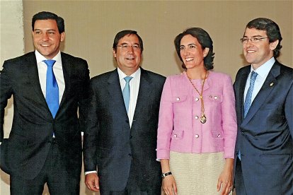 Raúl de la Hoz, Pedro Viñarás, Josefa García Cirac y Alfonso Fernández Mañueco