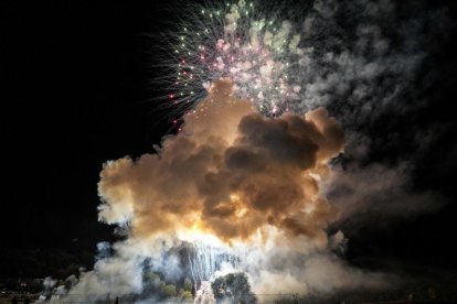 Mascletá final de fiestas de Valladolid