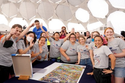 Campeonato Mundial de Puzzles en la Cúpula del Milenio