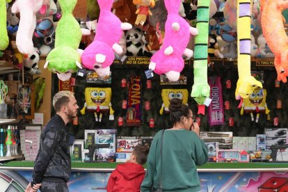 Último día de carruseles en el Real de la Feria de Valladolid.