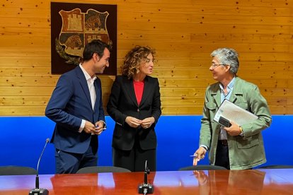 Imagen del sorteo ante notario de las viviendas destinadas a alquiler social