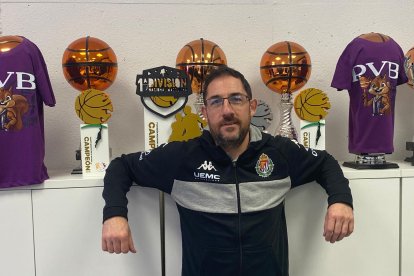 Lolo Encinas, entrenador del UEMC Real Valladolid Baloncesto.