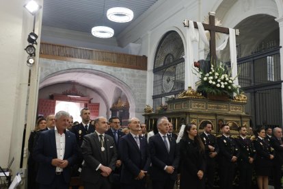 Procesión extraordinaria entre la Cofradía de San Martín y la Jefatura Superior de Policía Nacional