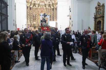 Procesión extraordinaria entre la Cofradía de San Martín y la Jefatura Superior de Policía Nacional