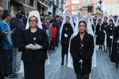 Procesión extraordinaria entre la Cofradía de San Martín y la Jefatura Superior de Policía Nacional