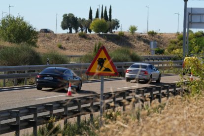 Atascos en la entrada de Arroyo desde la A-62.