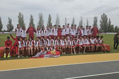 Selecciones Sub-16 masculina y femenina de Castilla y León.