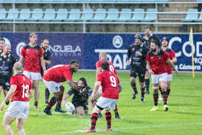 Imagen del debut del CR Arrroyo Lions en Palencia.