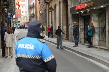 Imagen de la grabación de la segunda parte de 'Voy a pasármelo bien' en el Pasaje Gutiérrez