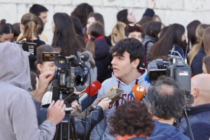 Los estudiantes claman contra la nueva EBAU ante la Consejería de Educación