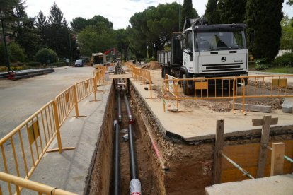 Corte de un carril en la Avenida de Salamanca por las obras de la red de calor