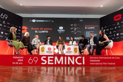 El director vallisoletano Pedro Martín Calero presenta ‘El llanto’, protagonizada por Ester Expósito, Mathilde Ollivier y Malena Villa