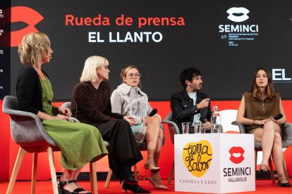 El director vallisoletano Pedro Martín Calero presenta ‘El llanto’, protagonizada por Ester Expósito, Mathilde Ollivier y Malena Villa