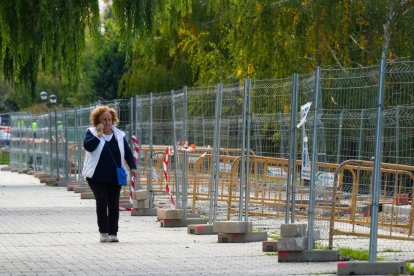 Obras del nuevo carril bici del paseo Isabel la Católica.