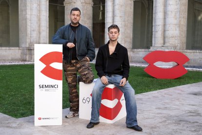 El director Miguel Morillo y el actor Kai Landre, durante la presentación de la película Cyborg Generation