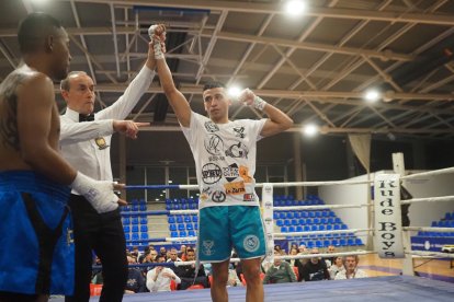 Yazid Ezzaidani celebra su triunfo