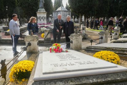 Cementerio del Carmen. Día de Todos Los Santos.