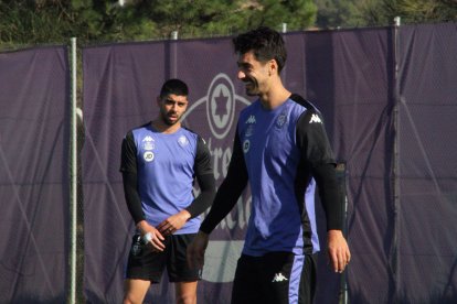De la Hoz y Cenk entrenan con el grupo