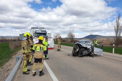 Imagen de archivo de dos vehículos implicados en un accidente mortal